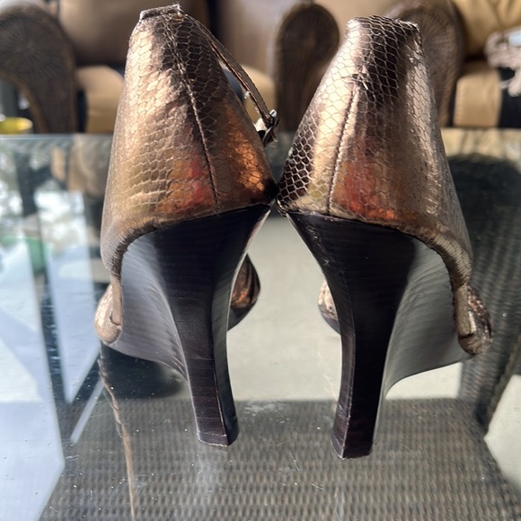 ⭐️ Bogo ⭐️ Steve Madden 8 wedge open toe copper clr shoes sandals - Picture 3 of 8